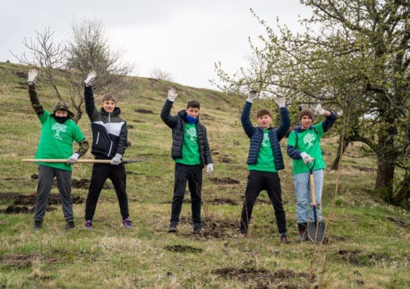 Acțiunea de plantare-primăvara 2025 Acțiunea de plantare-primăvara 2025
